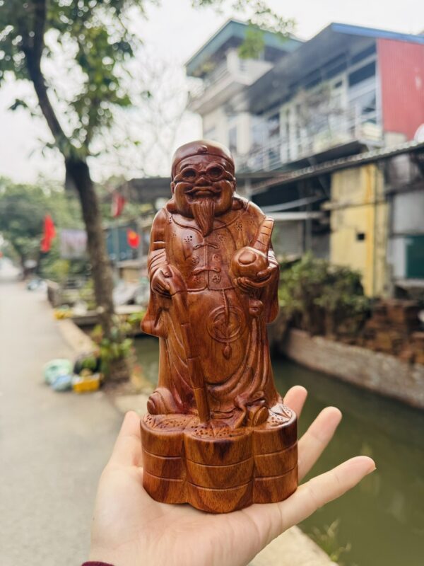 Ông quản gia