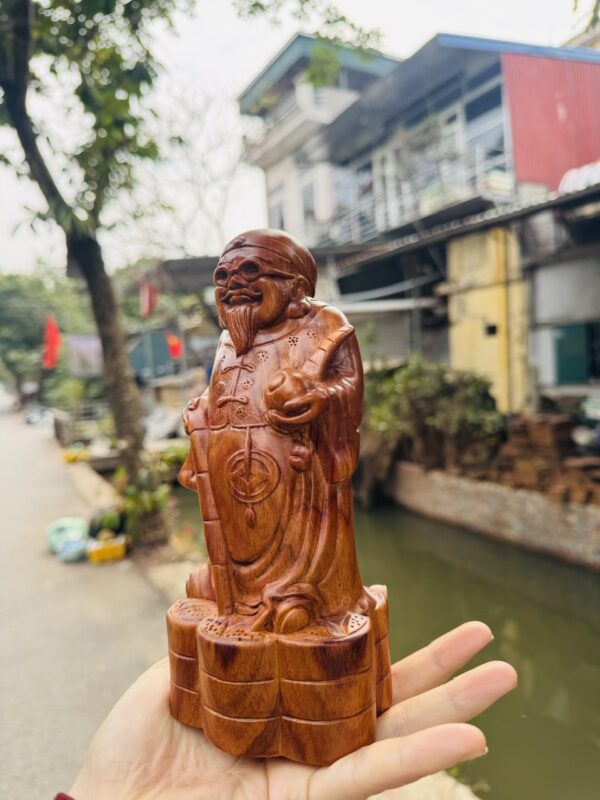 Ông quản gia - Hình ảnh 3