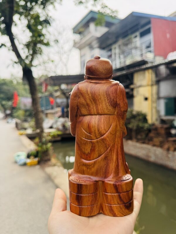 Ông quản gia - Hình ảnh 2