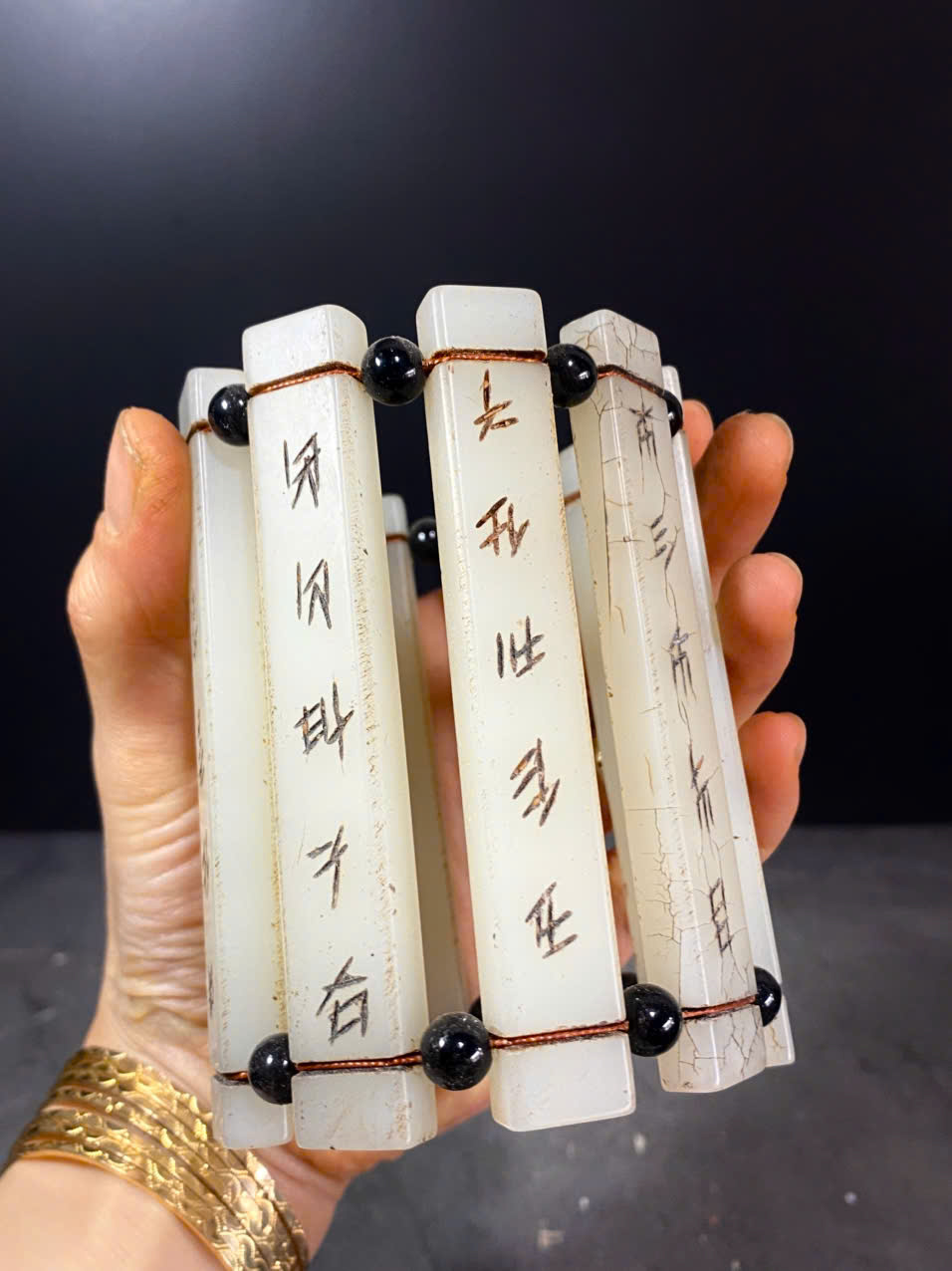 Kinh Đá Bạch Ngọc