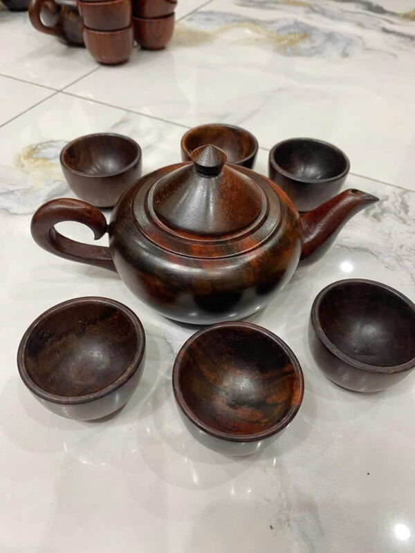bộ ấm chén gỗ trắc đỏ đen - Hình ảnh 2