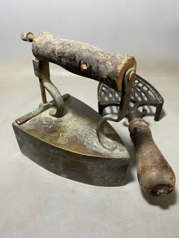 BÀN ỦI TAY GỖ XƯA - Hình ảnh 10