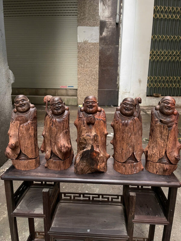 Ngũ phúc gỗ trắc bám nu