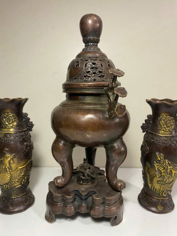 BỘ TAM SỰ ĐỒNG CŨ - Hình ảnh 2