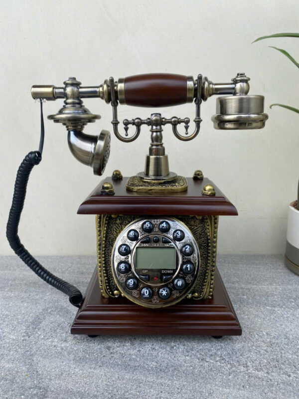 ĐIỆN THOẠI BÀN TÂN CỔ ĐIỂN