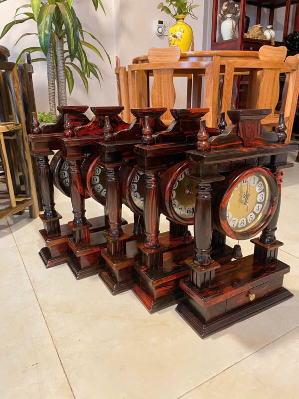 đồng hồ để bàn gỗ trắc đen đỏ - Hình ảnh 2