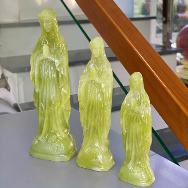 Tượng Chúa Maria