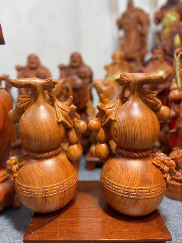 Hồ lô hút tài lộc gỗ hương - Hình ảnh 2