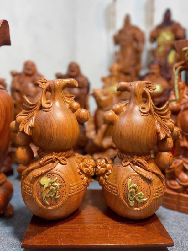 Hồ lô hút tài lộc gỗ hương - Hình ảnh 3