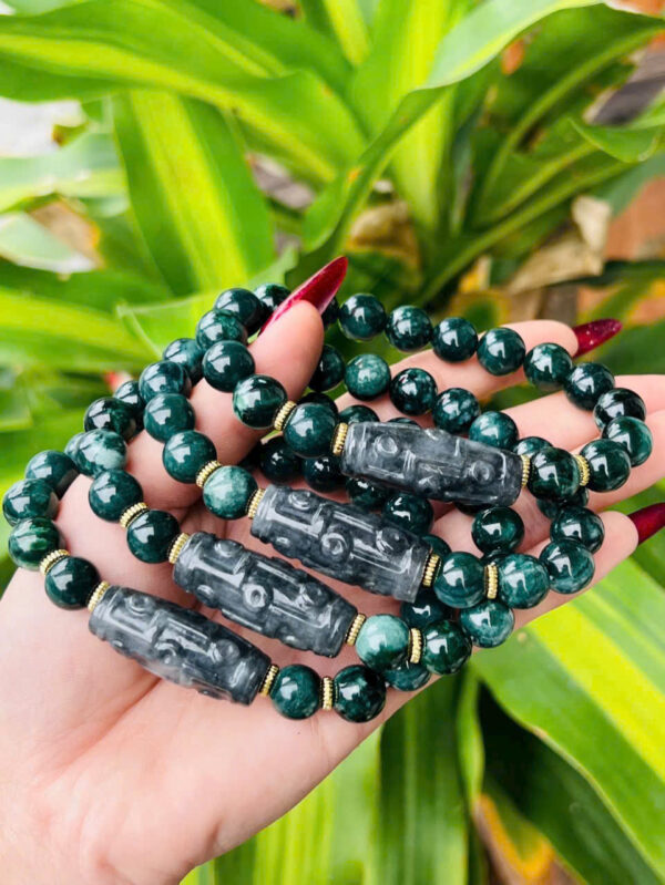 Đá 9 mắt ngọc ngà đen mix - Hình ảnh 4