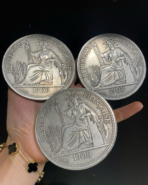 BÀ ĐẦM 1908 . - Hình ảnh 2