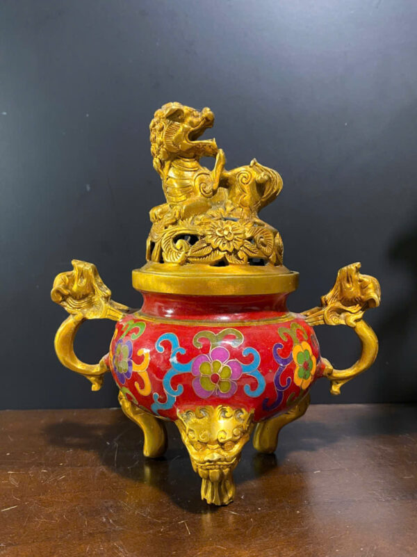LƯ TRẦM PHÁP LAM