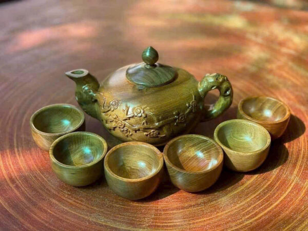 Ấm chén hoa mai gỗ
