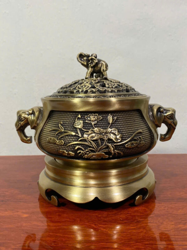 LƯ TRẦM  VOI  CAO CẤP