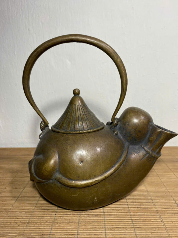 ẤM ĐỒNG CHÚ TIỂU SIÊU TO - Hình ảnh 4