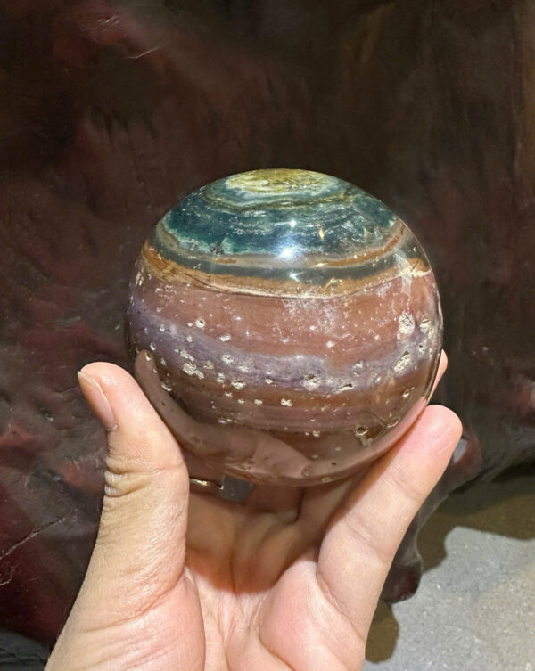 Cầu đá ngọc mã não