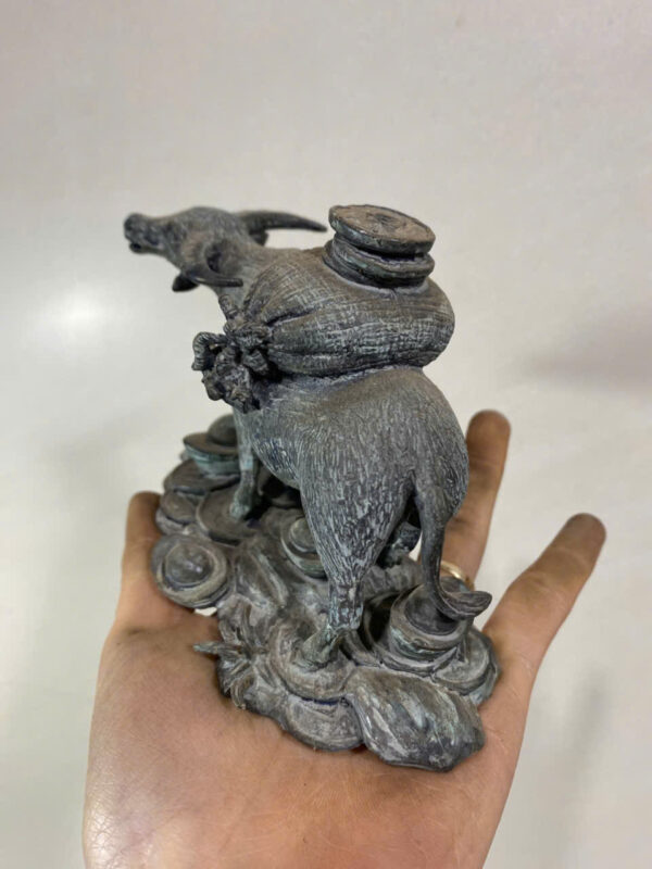 TRÂU  CÕNG  BAO  TIỀN - Hình ảnh 3