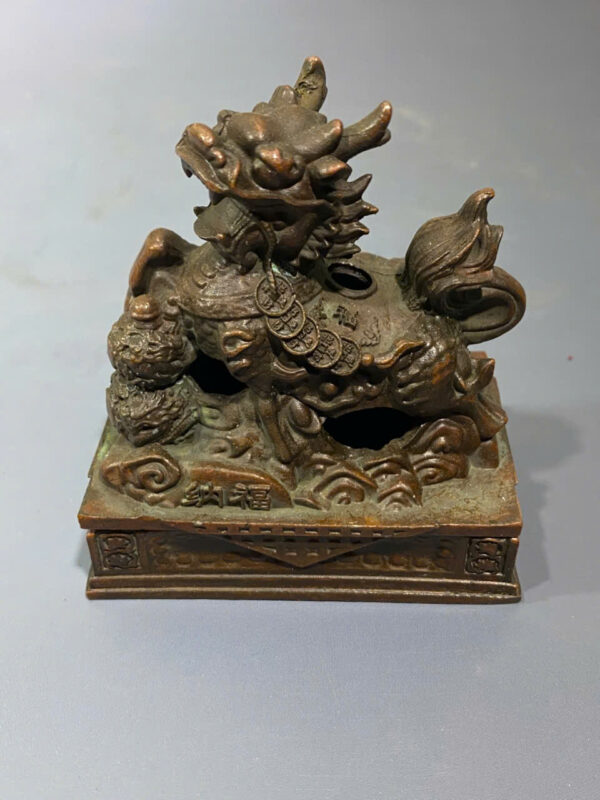 XÔNG TRẦM  KỲ  LÂN
