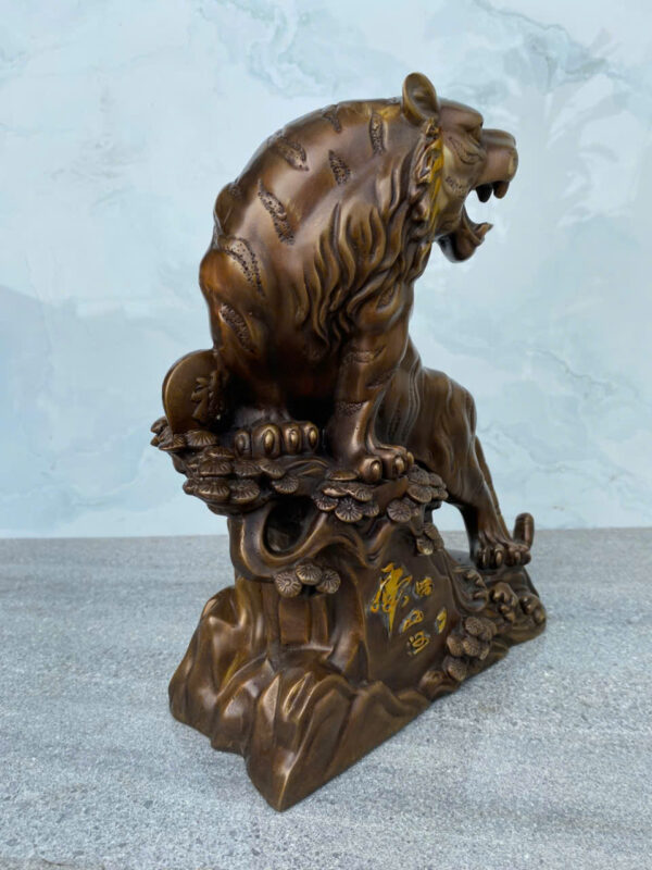 HỔ  ĐỨNG  NÚI - Hình ảnh 3