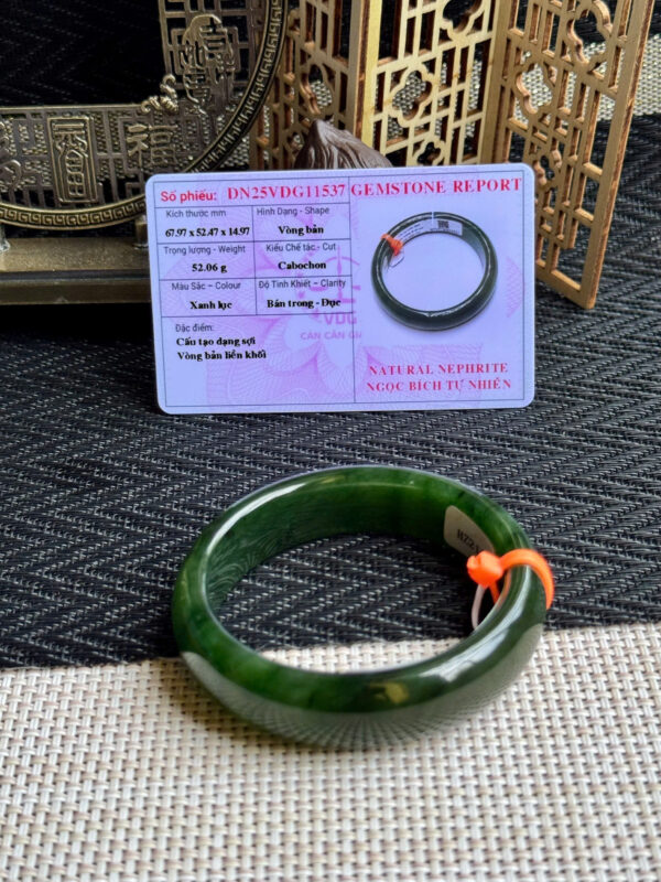 Kiềng ngọc bích