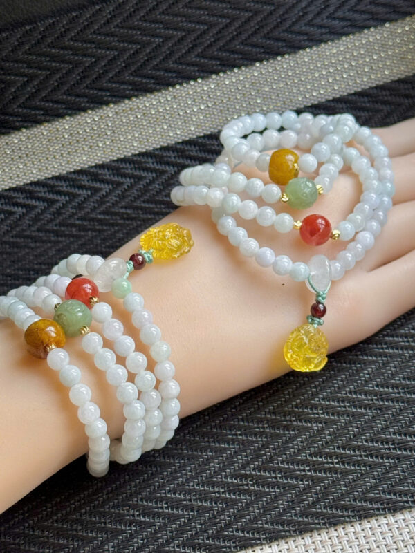 Chuỗi bạch ngọc cẩm thạch