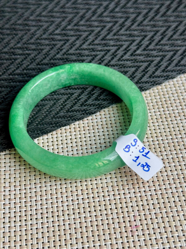 Kiềng cẩm thạch