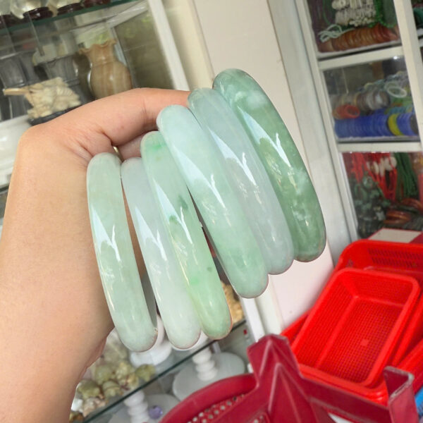 Vòng cẩm thạch - Hình ảnh 2