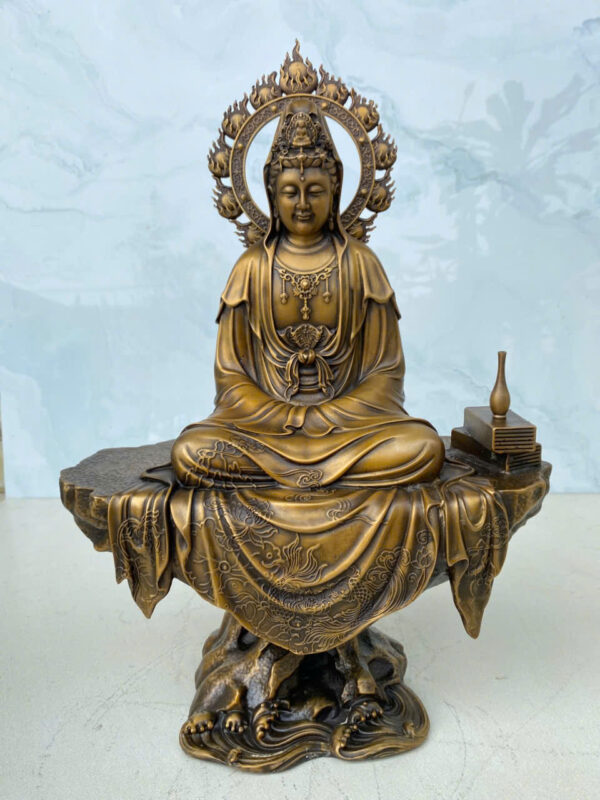 MẸ. QUAN  ÂM  VI  ĐIẾU