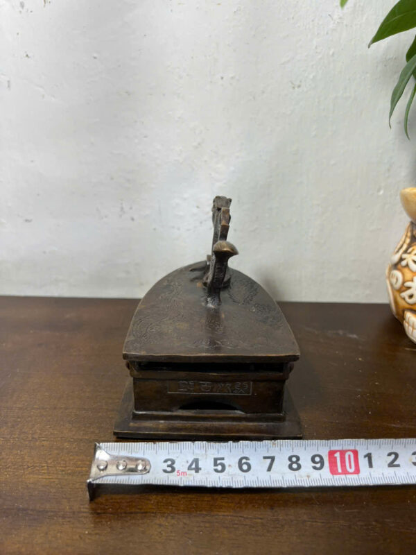 BÀN  ỦI  ĐỒNG  CŨ - Hình ảnh 4