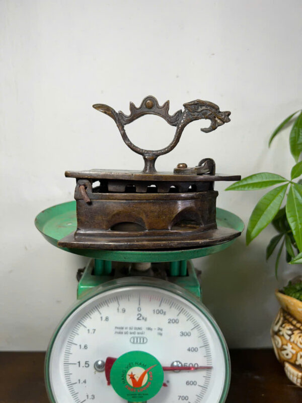 BÀN  ỦI  ĐỒNG  CŨ - Hình ảnh 10