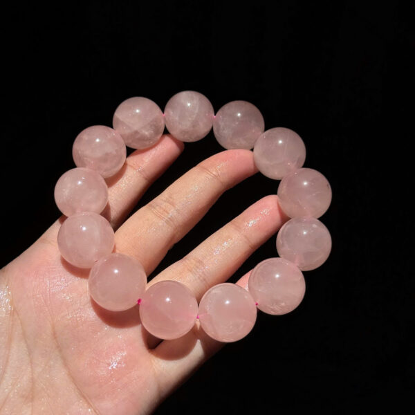 Vòng tay đá thạch anh hồng - Hình ảnh 3