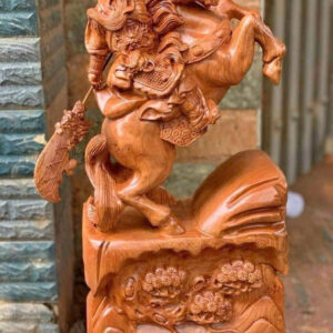 Quan công cưỡi ngựa