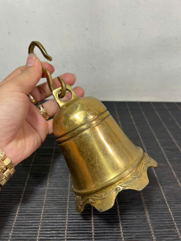 CHUÔNG  ĐỒNG  CŨ