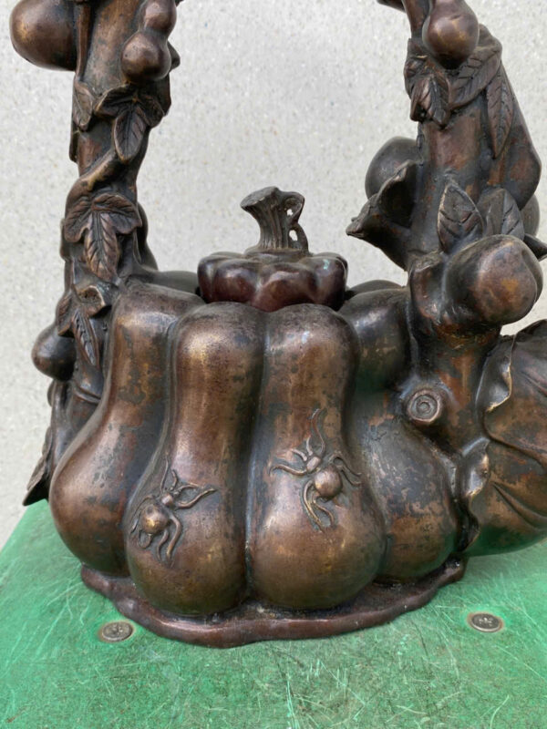 ẤM  BÍ SIÊU TO CŨ - Hình ảnh 2