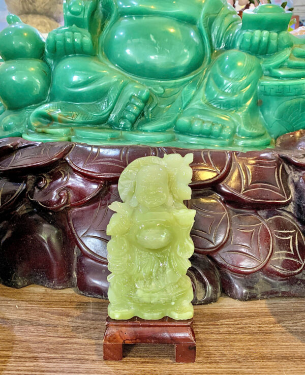 Di lặc gánh đào
