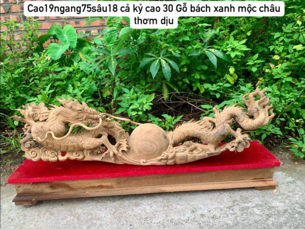 Nhất long nhả ngọc