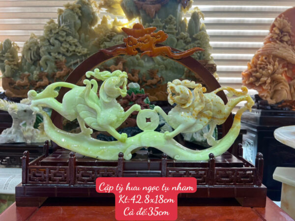 Cặp tỳ hưu ngọc tụ nham