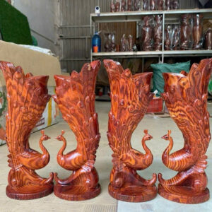 Chim công gỗ bách xanh