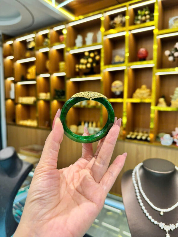 Vòng ngọc bọc vàng - Hình ảnh 4