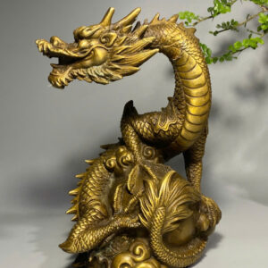 RỒNG  QUẤN NGỌC