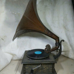 Máy hát cổ điển