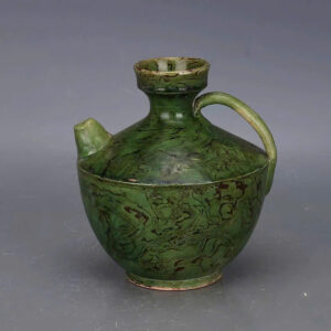 Bình gốm trang trí độc đáo