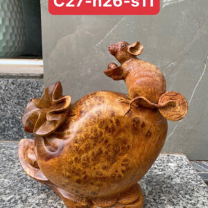 Chuột ôm bat vang đứng bao tiền