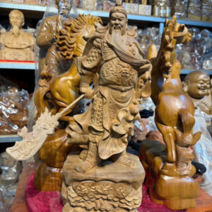 Ngài quan công xách đao