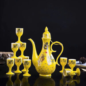 Bộ bình rươ.u màu vàng