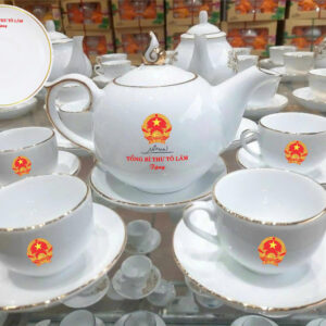 Bộ ấm chén in TBT Tô Lâm