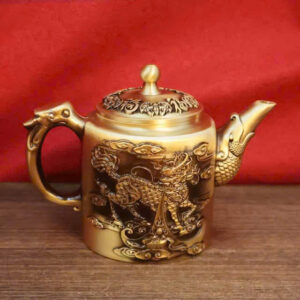 Ấm trà đồng kì lân