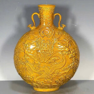 Long V-ương Bình men ám hoạ