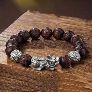 Vòng tay gỗ đàn hương mix tì hưu