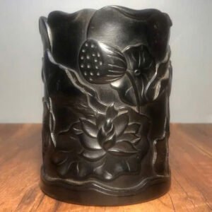 Lọ đựng bút khăc hoa sen